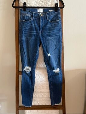 NWOT Frame Denim Dark Wash Le High Skinny Crop Distressed Jeans
